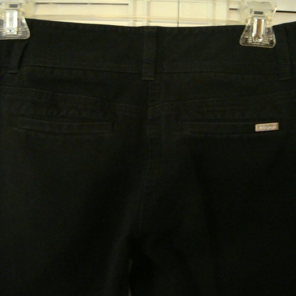 White House Black Market Slim Capri - Picture 4 of 4